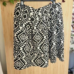 XHILARATION Black & White Boho Elastic Waist Pull On Skirt Medium